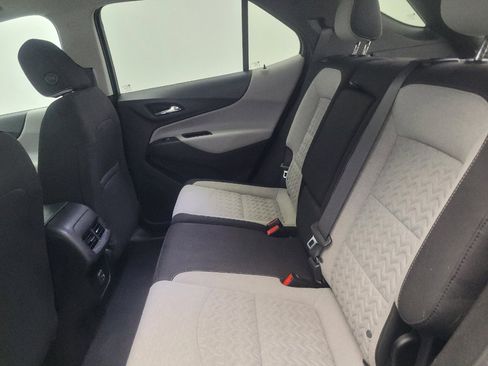Used 2022 Chevrolet Equinox LT FWD image 18