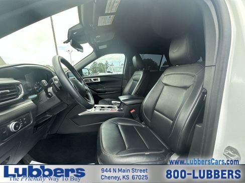 Used 2020 Ford Explorer XLT w/ Equipment Group 202A RWD image 10