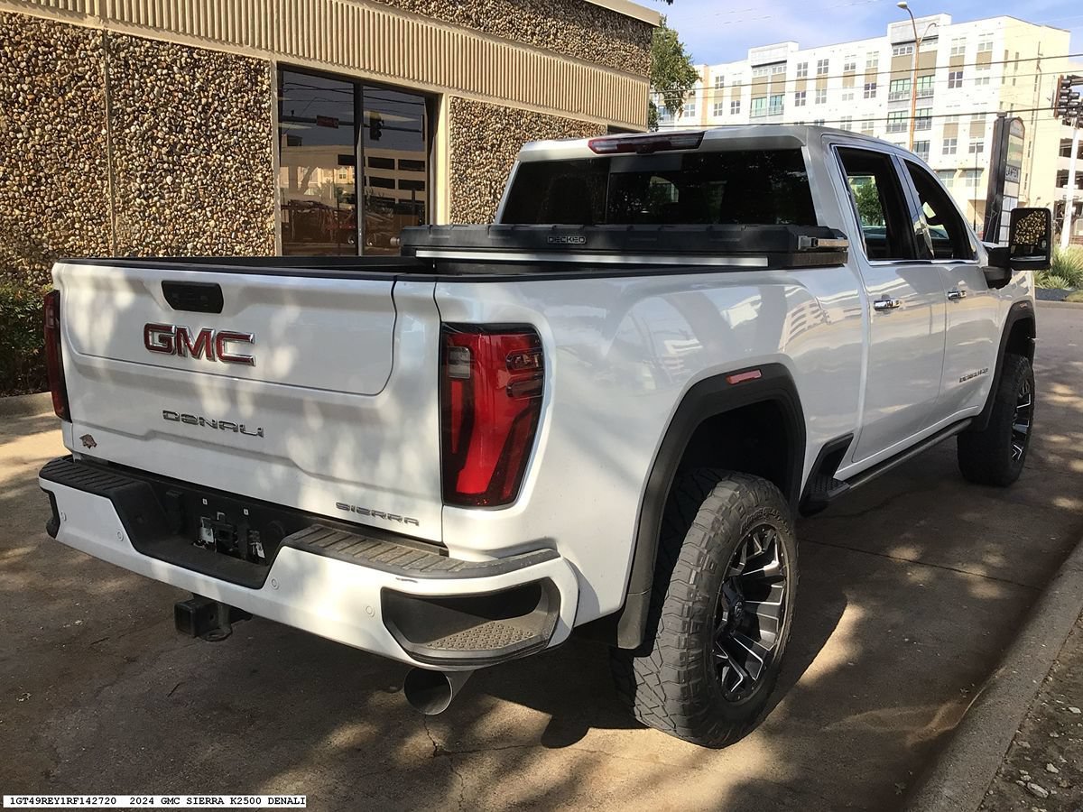 Used 2024 GMC Sierra 2500 Denali w/ Denali Reserve Package AWD/4WD image 5