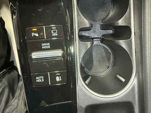 Used 2021 Hyundai Sonata Limited w/ Winter Weather Package image 23