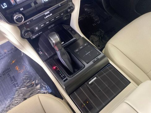 Certified 2022 Lexus GX 460 Premium AWD/4WD image 23