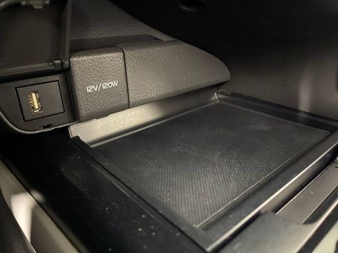 Certified 2020 Toyota Camry SE FWD image 30