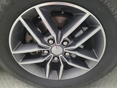 Used 2017 Jeep Grand Cherokee Limited w/ Luxury Group II image 31