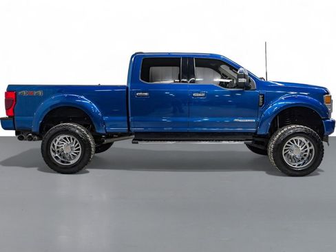 Used 2022 Ford F250 Lariat w/ Chrome Package image 6
