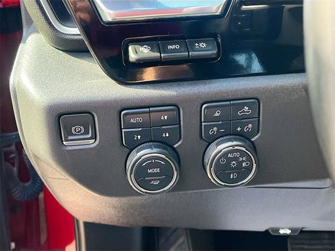 Used 2024 Chevrolet Silverado 1500 LTZ w/ Technology Package image 10