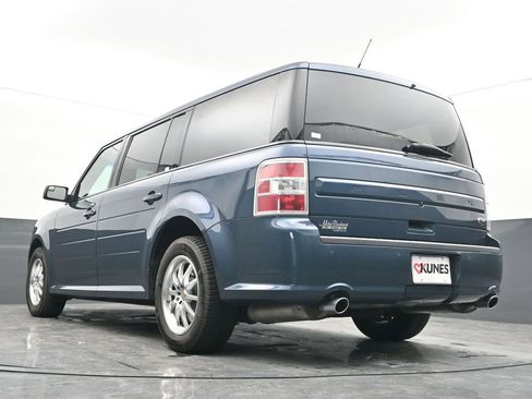 Used 2016 Ford Flex SE image 40