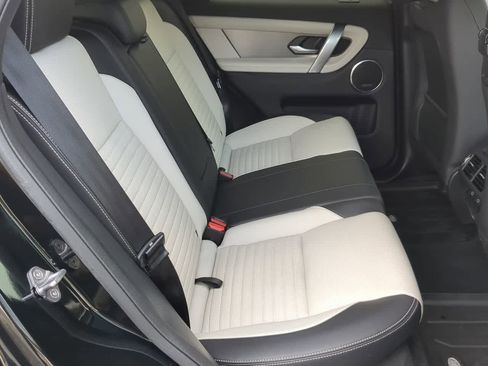 Certified 2025 Land Rover Discovery Sport Dynamic SE image 21