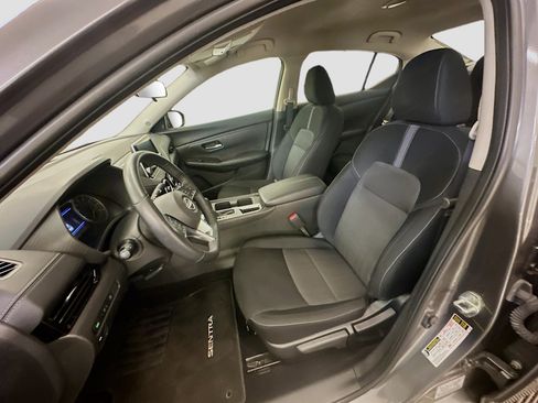 Used 2025 Nissan Sentra SV w/ All-Weather Package FWD image 13