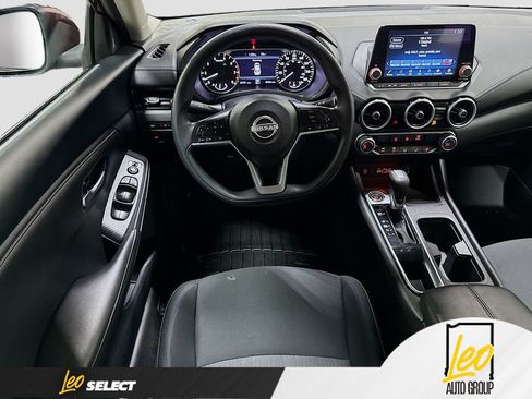 Used 2024 Nissan Sentra SV FWD image 23