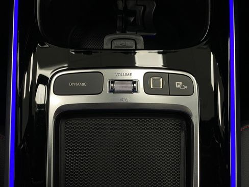 Certified 2025 Mercedes-Benz GLB 250 4MATIC image 26