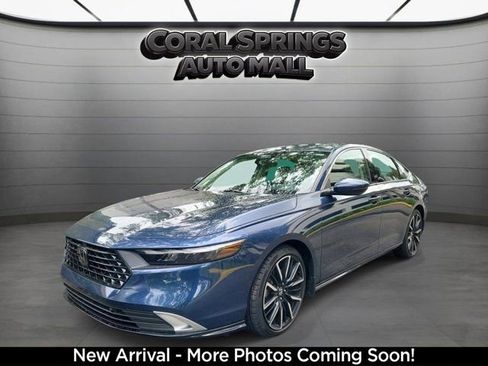 Used 2024 Honda Accord Touring image 2
