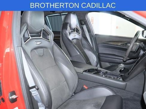 Used 2019 Cadillac CTS V w/ Luxury Package RWD image 23