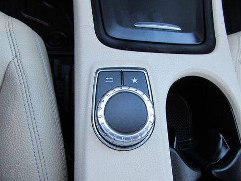 Used 2015 Mercedes-Benz CLA 250 image 23