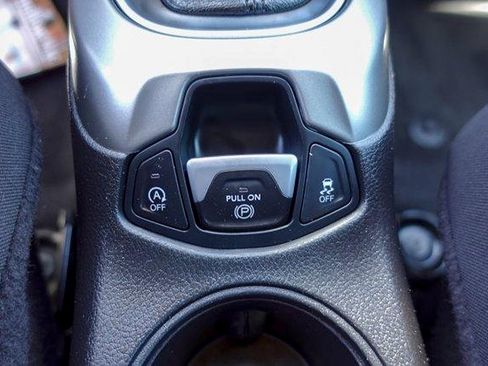 Used 2019 Jeep Compass Sport FWD image 21