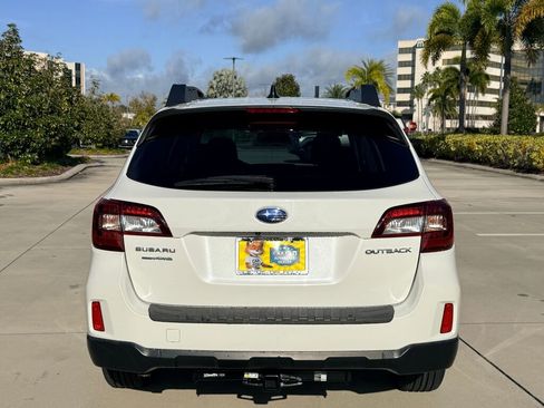 Used 2016 Subaru Outback 2.5i Limited image 10