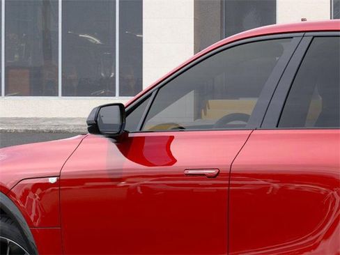 New 2026 Cadillac Lyriq Signature Sport image 12