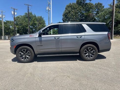 Used 2022 Chevrolet Tahoe Z71 w/ Luxury Package AWD/4WD image 4