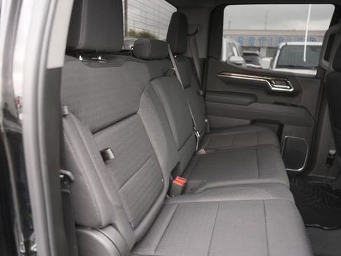Used 2025 GMC Sierra 1500 Elevation image 16