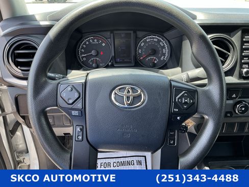 Used 2020 Toyota Tacoma SR RWD image 18