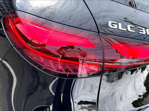 Used 2026 Mercedes-Benz GLC 300 4MATIC image 24