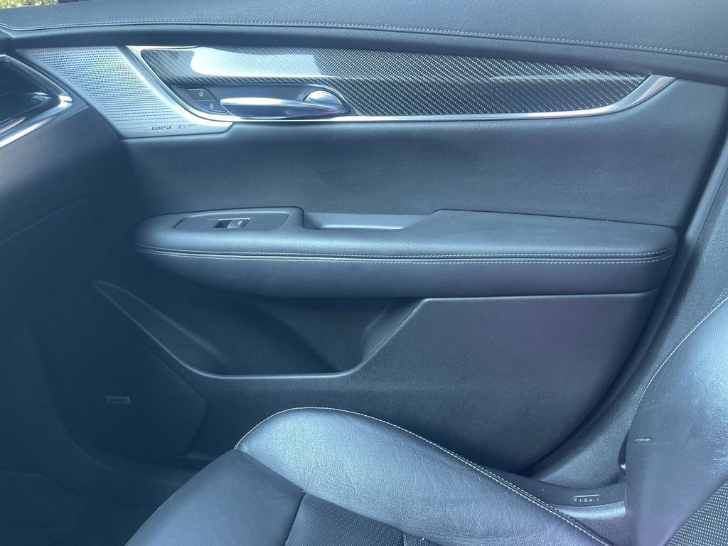 Used 2020 Cadillac XT6 Sport AWD/4WD image 25