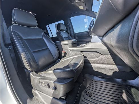 Used 2021 GMC Yukon XL SLT AWD/4WD image 20