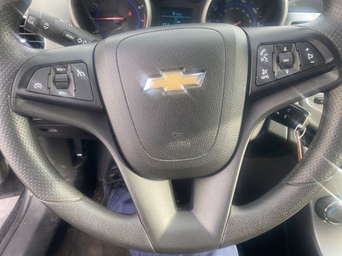 Used 2015 Chevrolet Cruze Eco image 7