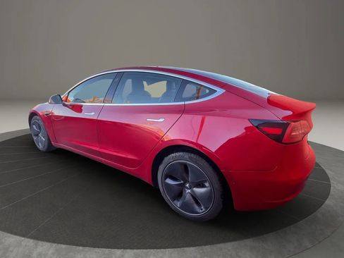 Used 2018 Tesla Model 3 Long Range image 4