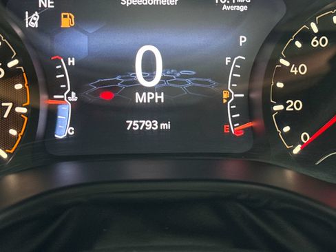 Used 2022 Jeep Compass Latitude w/ Sun and Sound Group AWD/4WD image 23