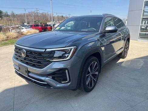 Used 2025 Volkswagen Atlas Cross Sport SEL Premium R-Line AWD/4WD image 3