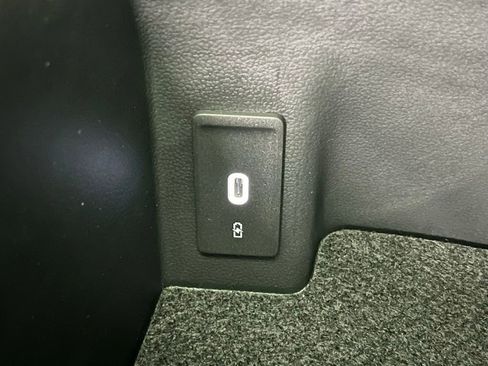 New 2026 Volkswagen Atlas Peak Edition AWD/4WD image 15