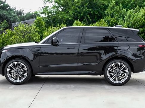 New 2026 Land Rover Range Rover Sport Dynamic SE AWD/4WD image 16
