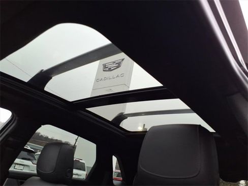 Certified 2025 Cadillac XT5 Premium Luxury image 13