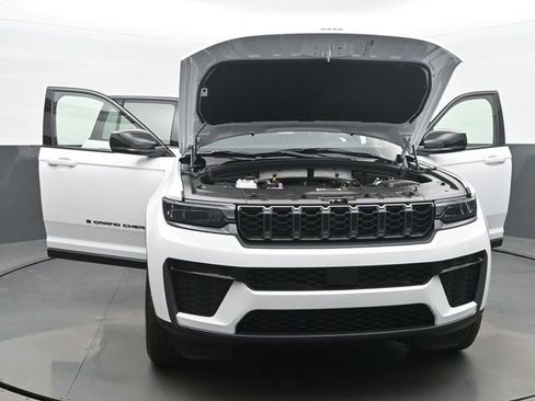 New 2026 Jeep Grand Cherokee Laredo image 54