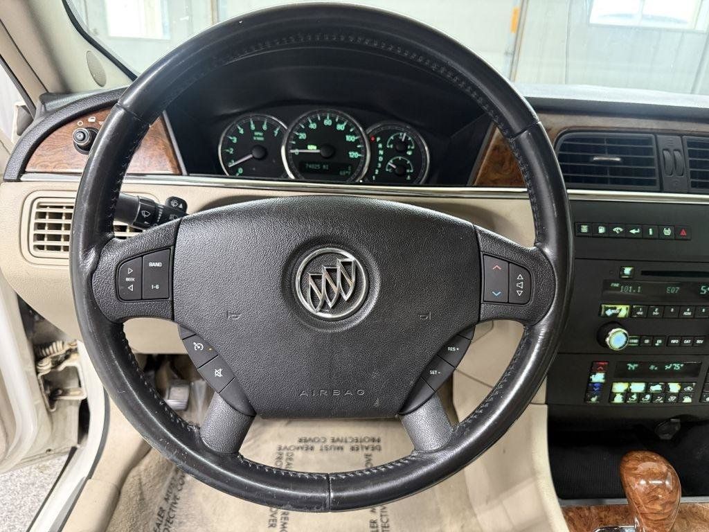 Used 2005 Buick LaCrosse CXS w/ Gold Convenience Package FWD image 15