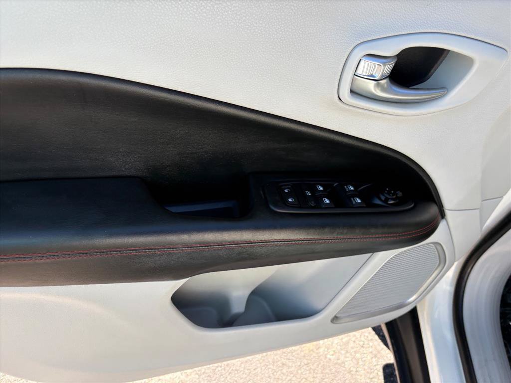 Used 2019 Jeep Compass Limited AWD/4WD image 22