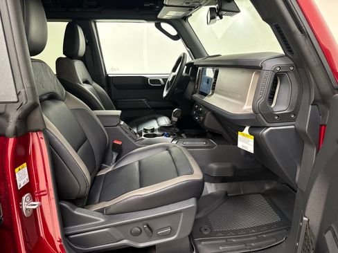 New 2026 Ford Bronco Outer Banks AWD/4WD image 27