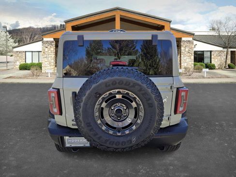 New 2025 Ford Bronco Badlands w/ Sasquatch Package image 6