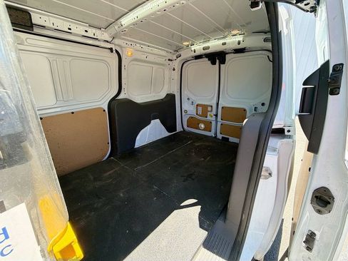Used 2023 Ford Transit Connect XLT FWD image 23