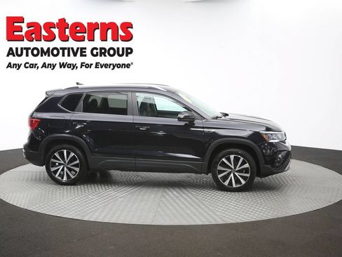 Used 2022 Volkswagen Taos SE AWD/4WD image 42