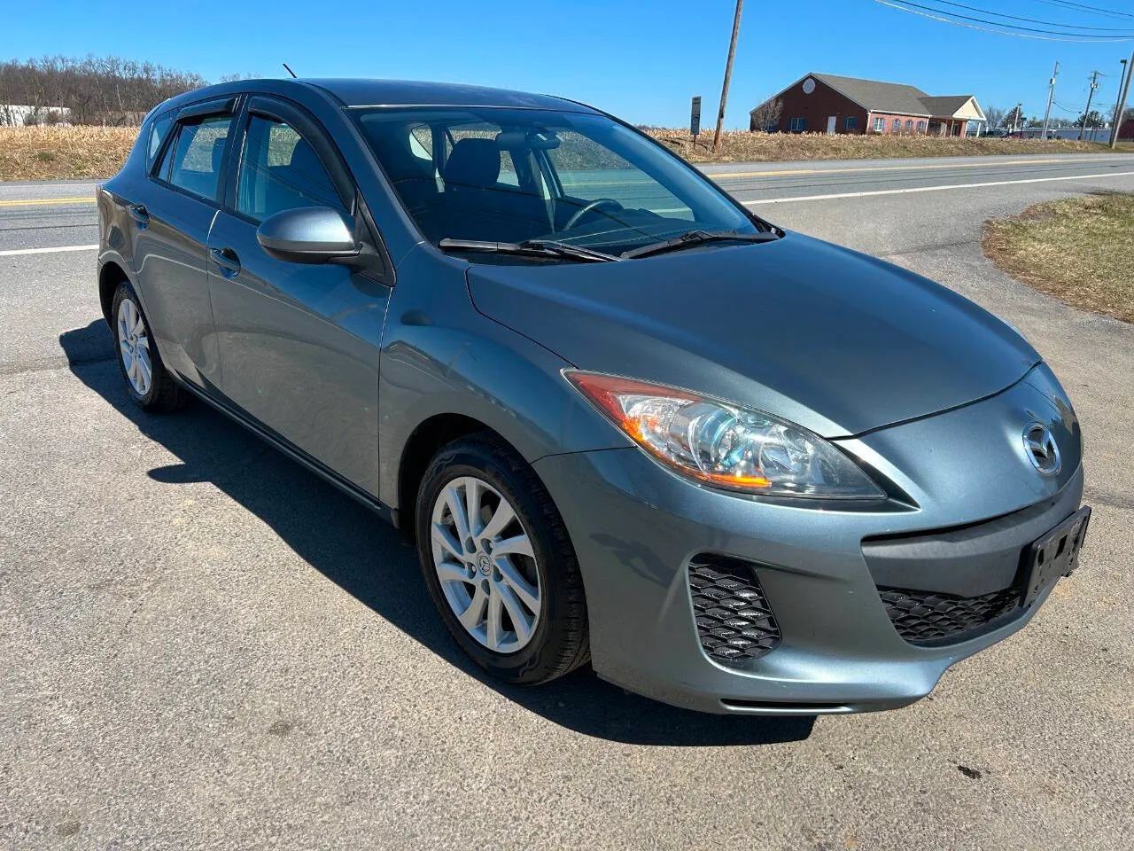Used 2012 MAZDA MAZDA3 i Touring FWD image 3