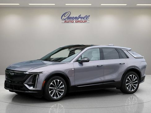 Certified 2024 Cadillac Lyriq Sport AWD/4WD image 8