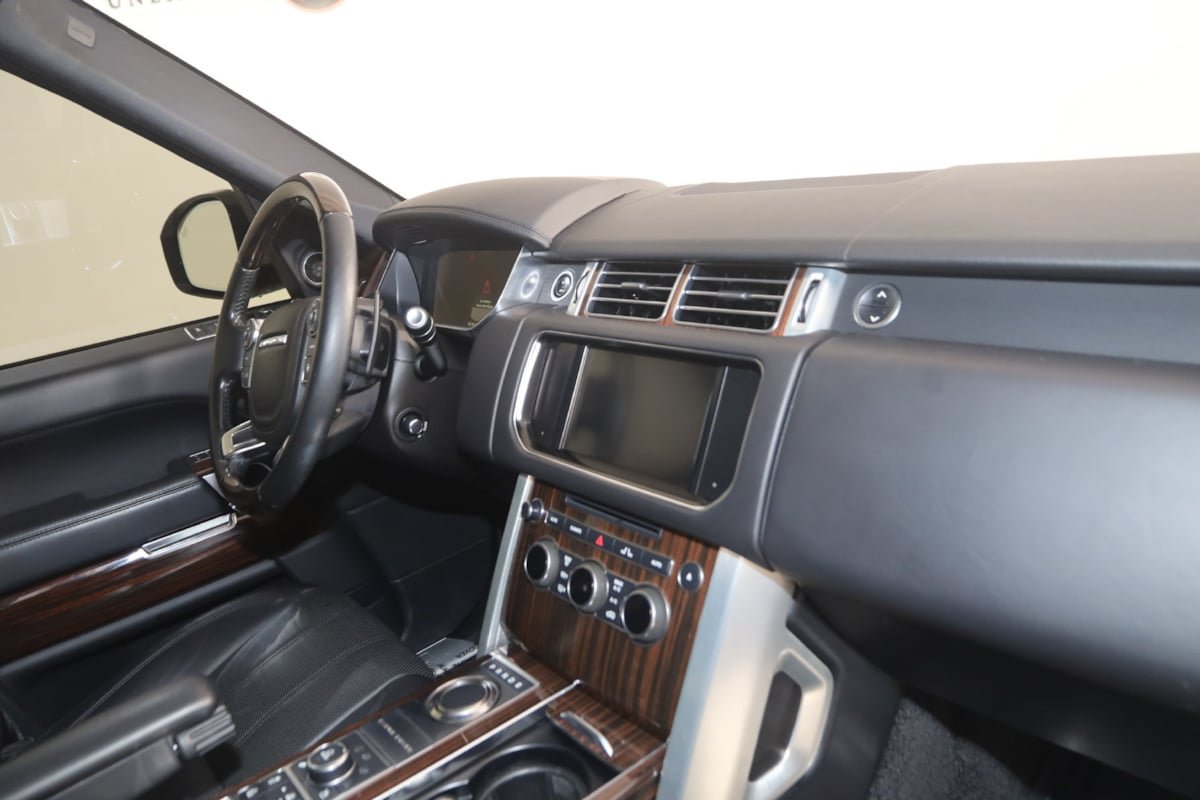 Used 2016 Land Rover Range Rover Supercharged AWD/4WD image 37