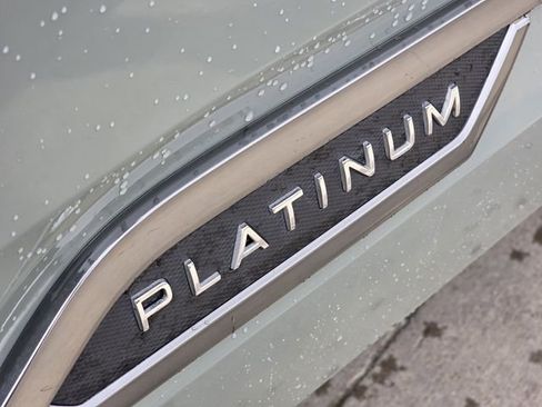 Used 2025 Toyota Sequoia Platinum image 8