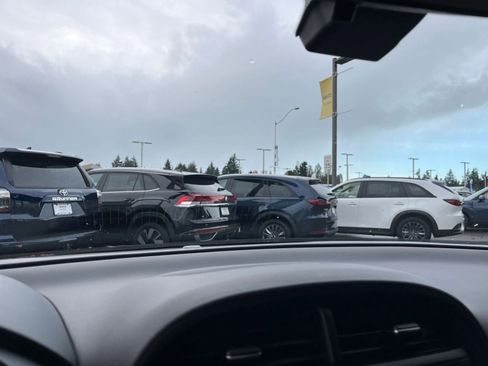 Used 2025 Kia Soul LX w/ LX Technology Package image 18