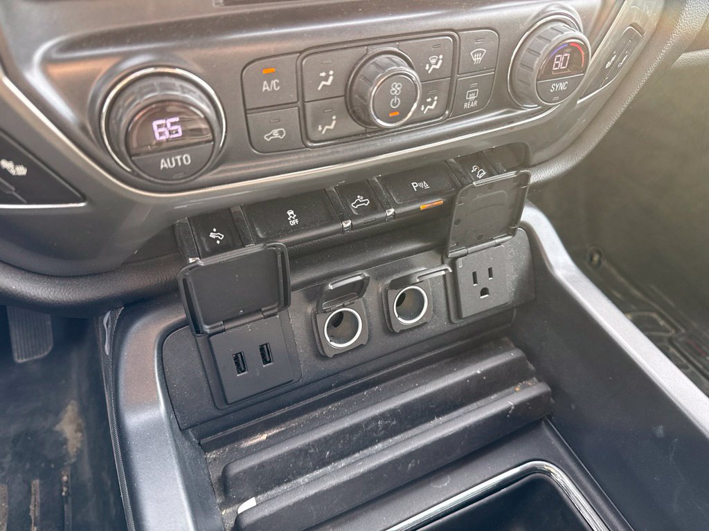 Used 2018 Chevrolet Silverado 1500 LT w/ All Star Edition AWD/4WD image 18