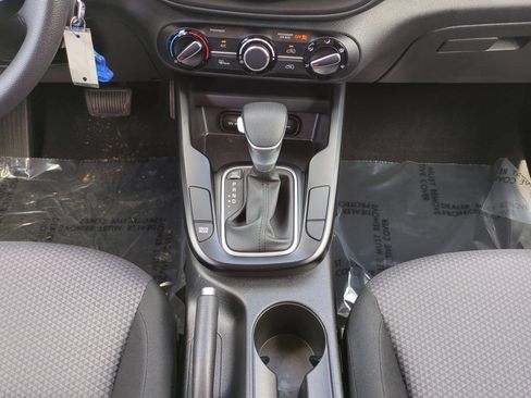 Certified 2025 Kia Soul LX w/ LX Technology Package FWD image 19