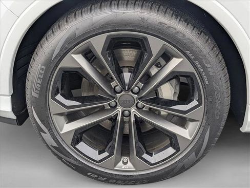 New 2026 Audi Q7 3.0T Premium Plus AWD/4WD image 9