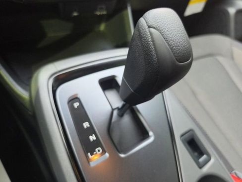 Used 2024 Subaru Crosstrek 2.0i image 32