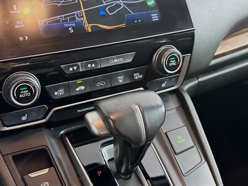 Used 2019 Honda CR-V Touring image 24